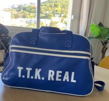 De zak van TTK-Real op reis